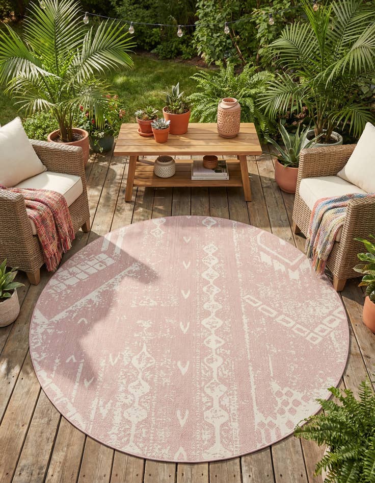 Detail image of  10' 8 x 10' 8  Washable Bohemian Indoor / Outdoor Round Rug