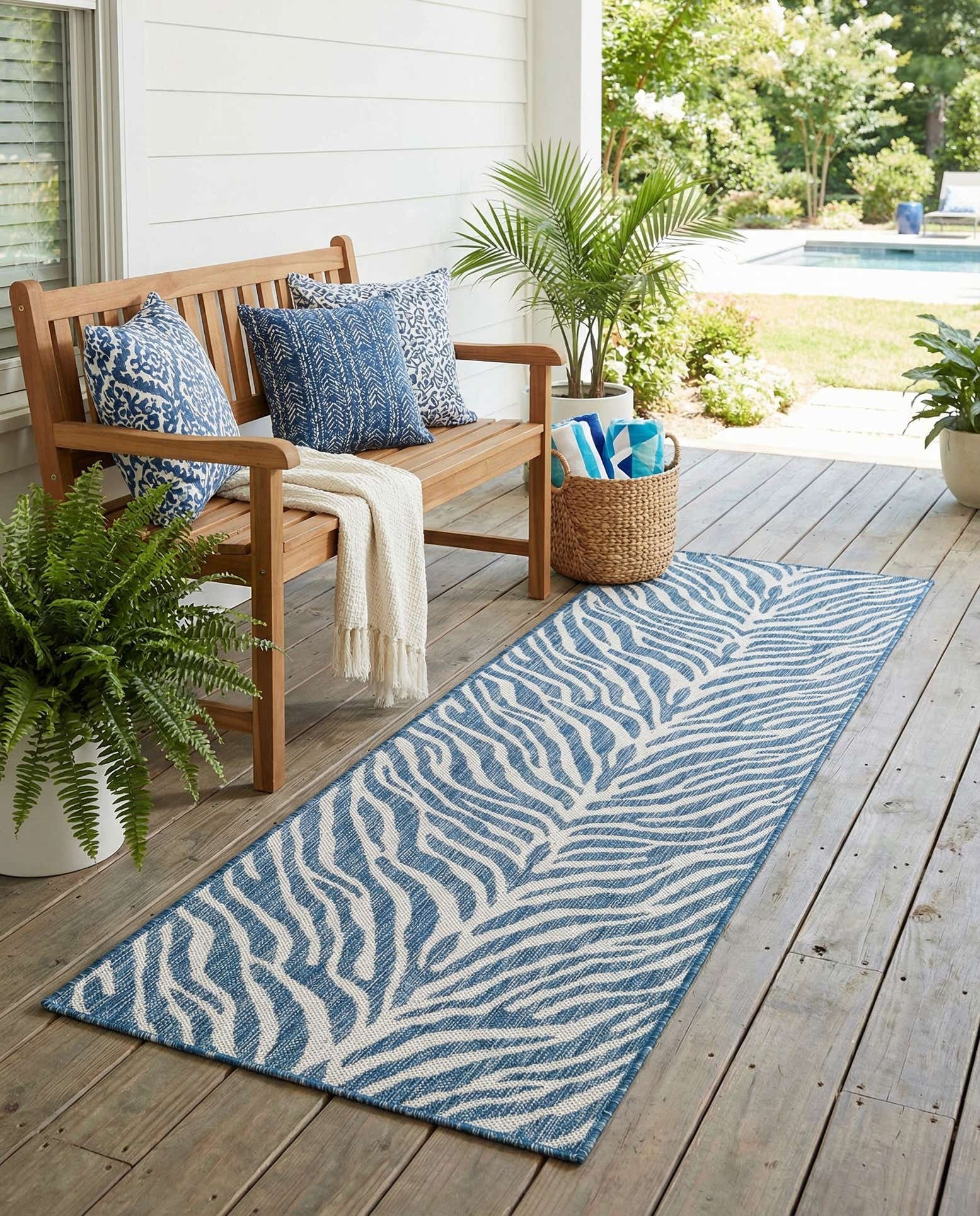 2' x 8' Easy-Clean Safari Indoor / Outdoor Runner Rug
