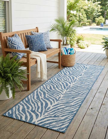 2' x 8' Easy-Clean Safari Indoor / Outdoor Runner Rug
