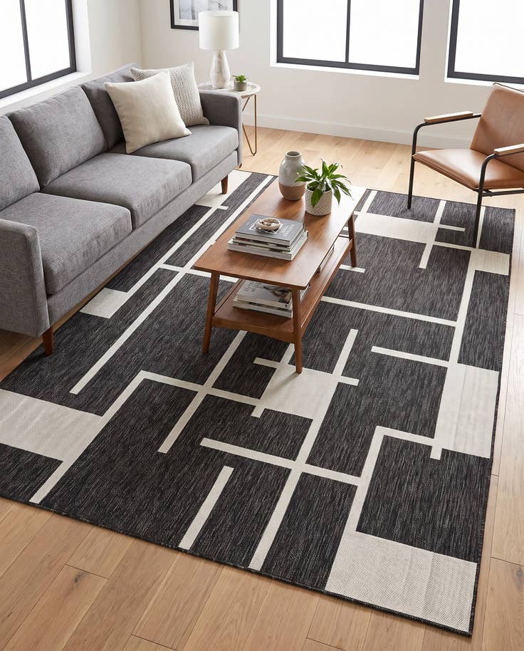 Detail image of 7' x 10' Easy-Clean Modern Indoor / Outdoor Rug