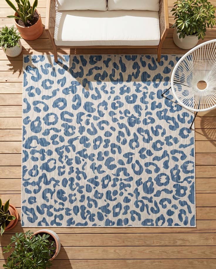 Detail image of 6' x 6' Easy-Clean Safari Indoor / Outdoor Square Rug
