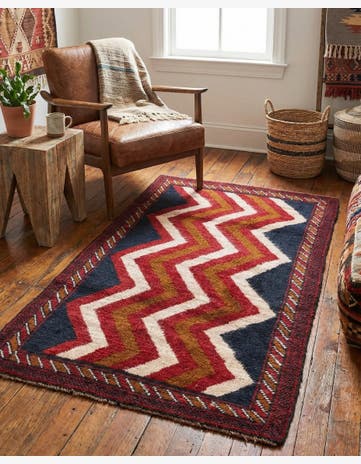 2' 9 x 4' 8 Hand Knotted Balouch Persian Wool Rug