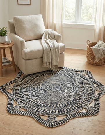 5' 1 x 5' 1 Handmade Braided Jute Round Rug