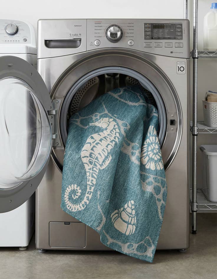 Detail image of  7' 10 x 7' 10  Washable Coastal Indoor / Outdoor Square Rug