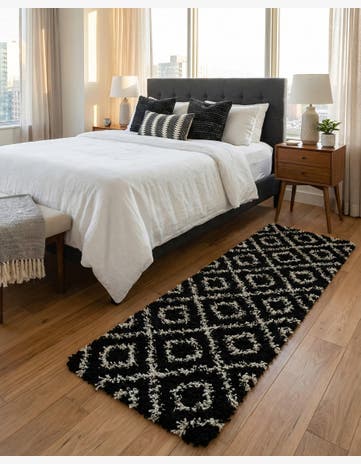 Black and White Trellis Shag Runner Rug