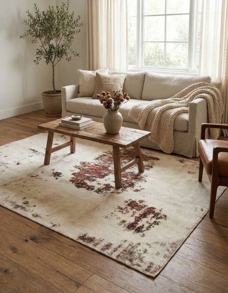 Detail image of 4' 7 x 6' 6  Hand Knotted Ultra Vintage Persian Wool Rug