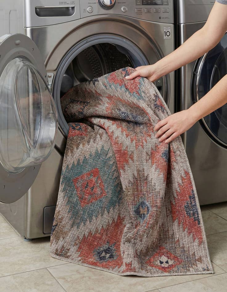 Detail image of 7' 3 x 7' 3  Washable Sisu Square Rug