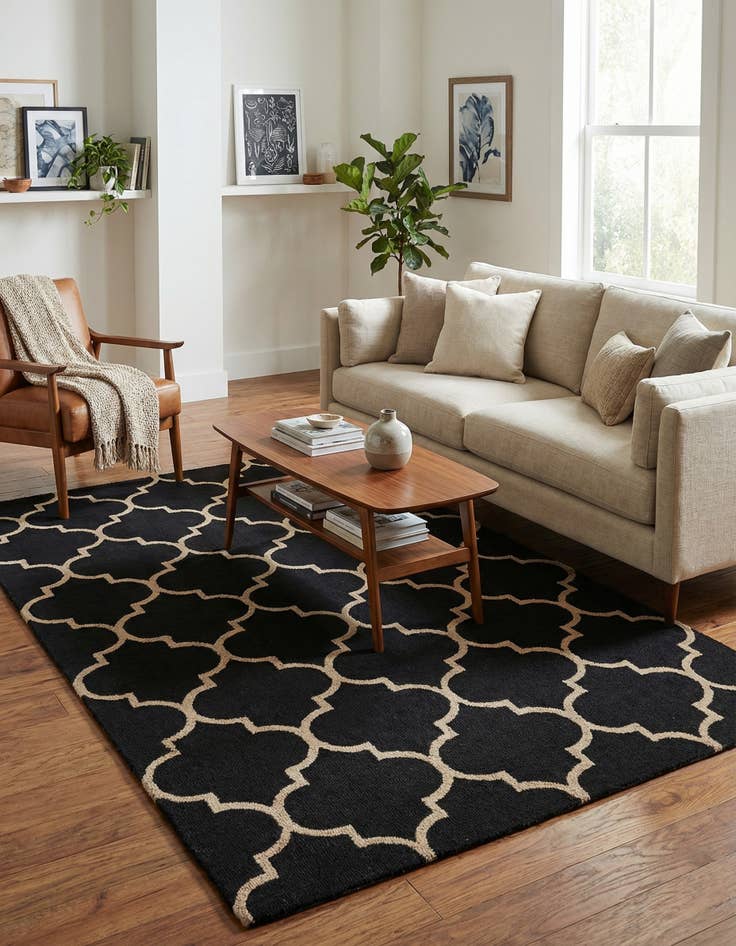 Detail image of 5' x 8' Luna Wool Rug