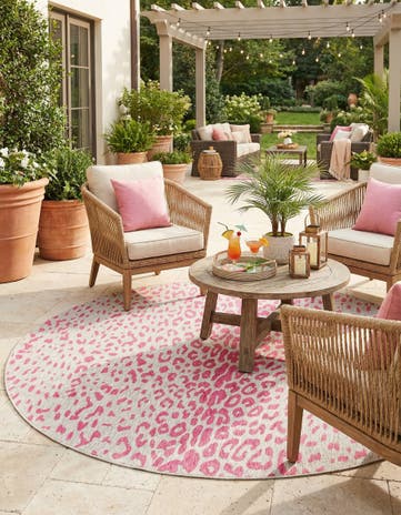 Pink Gray Easy-Clean Safari Indoor / Outdoor Round Rug