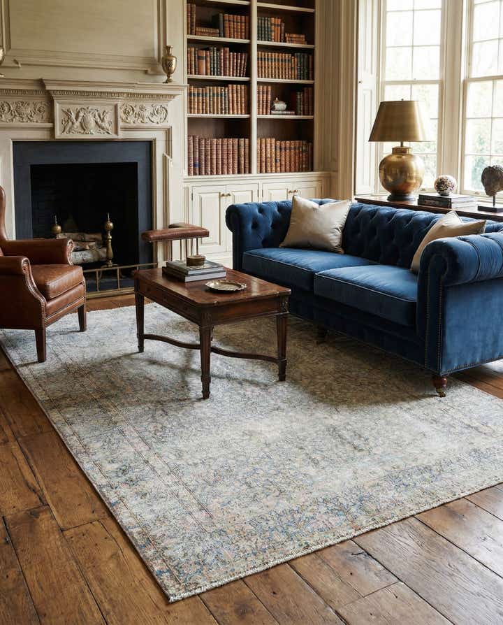 4' 10 x 7' 10 Vintage Royal Wool Rug