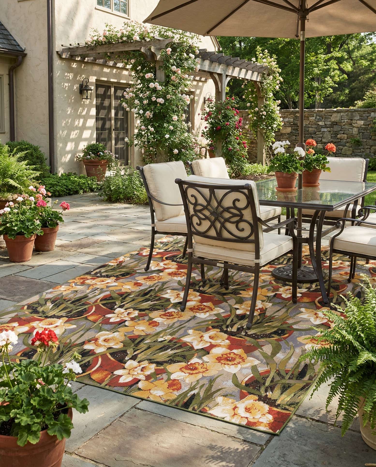 9' x 12' Easy-Clean Botanical Indoor / Outdoor Rug