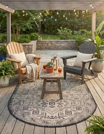 3' x 5' 3 Easy-Clean Aztec Indoor / Outdoor Oval Rug
