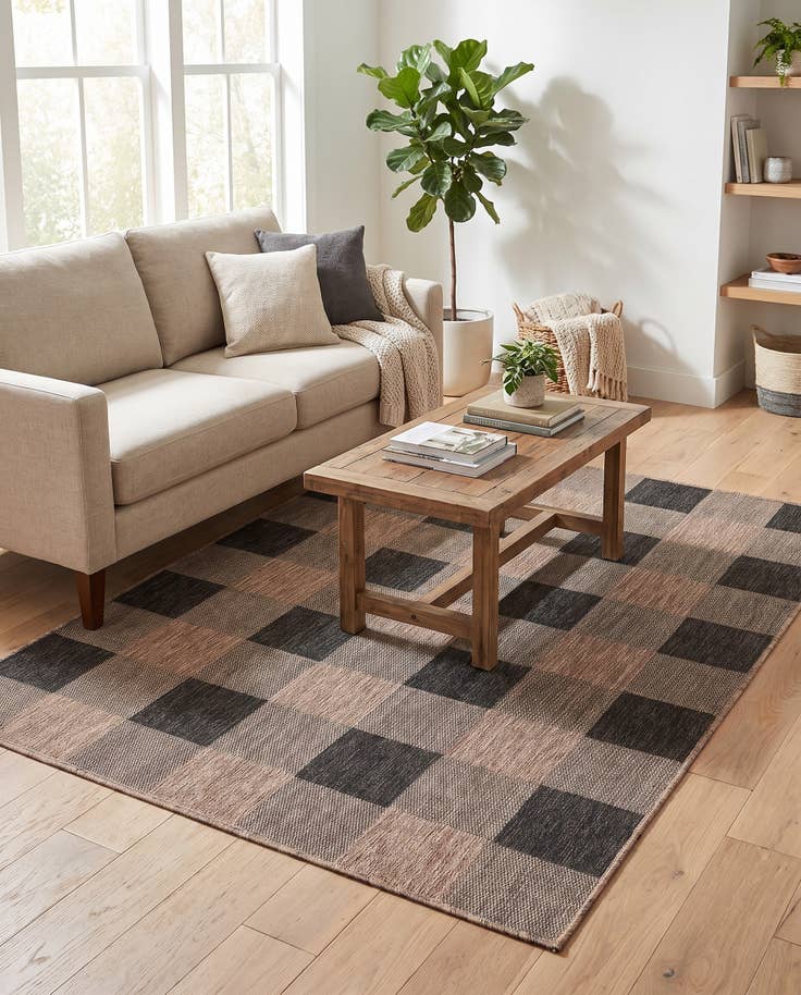 Detail image of 5' 3 x 7' Easy-Clean Checkered Indoor / Outdoor Rug