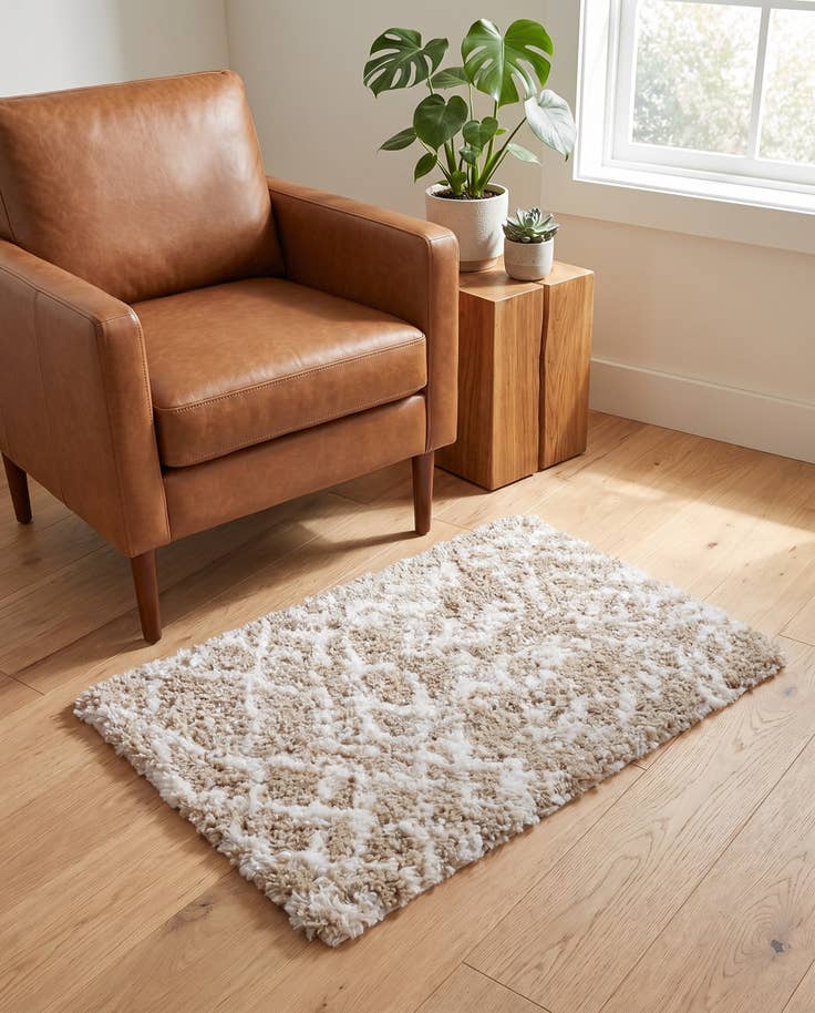 Detail image of 2' x 3' Marrakesh Shag Rug