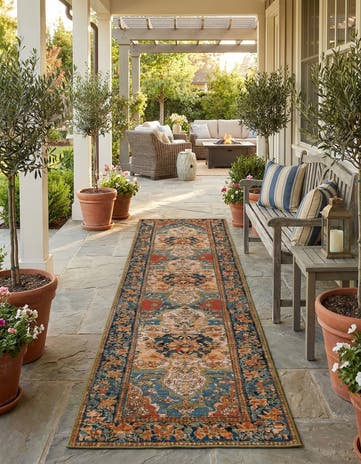 2' 7 x 12' Easy-Clean Traditional Indoor / Outdoor Runner Rug