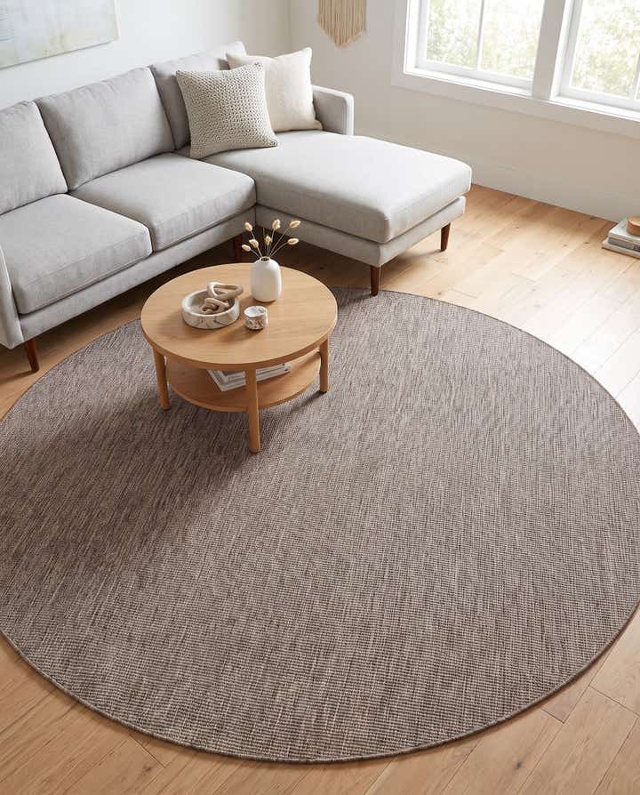 7' 10 x 7' 10 Easy-Clean Solid Indoor / Outdoor Round Rug