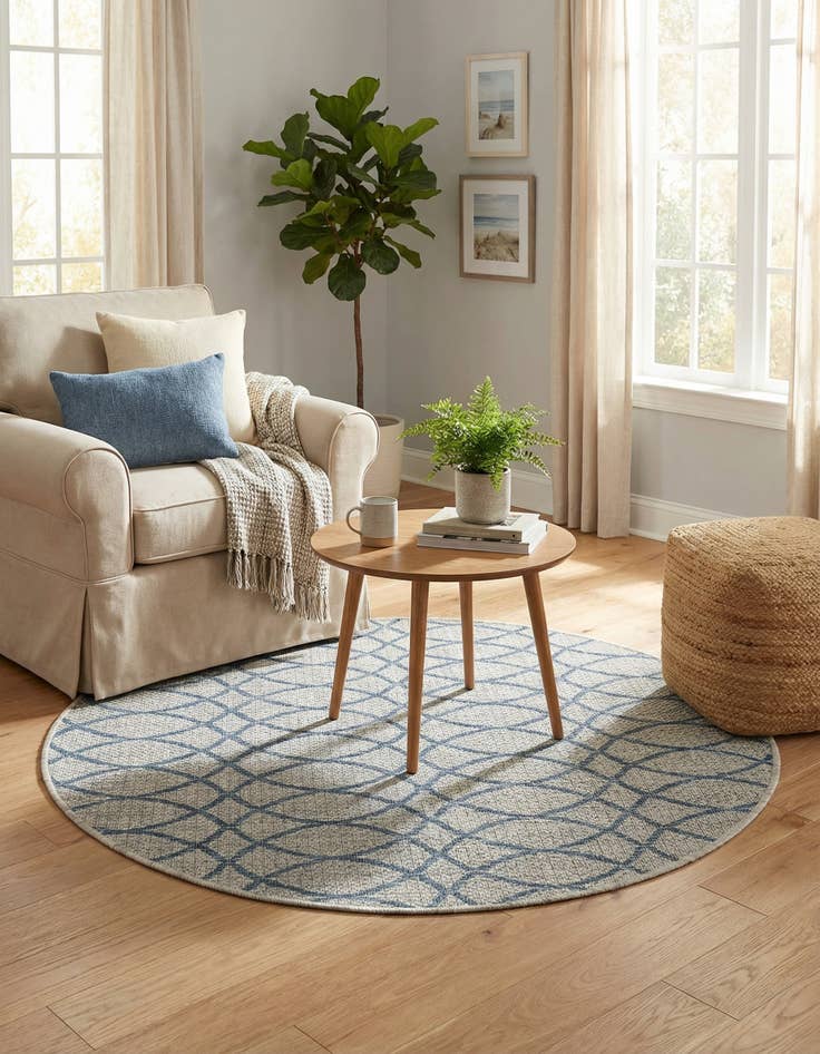 Detail image of  4' x 4'  Washable Lattice Indoor / Outdoor Round Rug