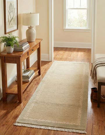 2' 4 x 4' 8 Hand Knotted Nepal Runner Rug