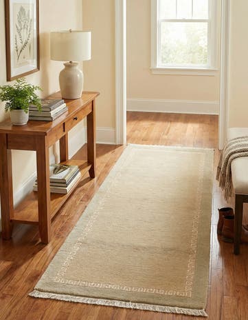 2' 4 x 4' 8 Hand Knotted Nepal Runner Rug