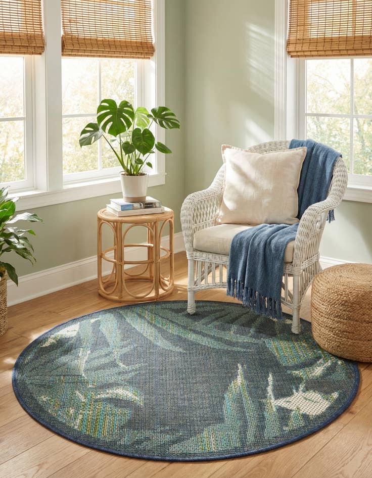 Detail image of 3' 3 x 3' 3  Washable Baja Indoor / Outdoor Round Rug