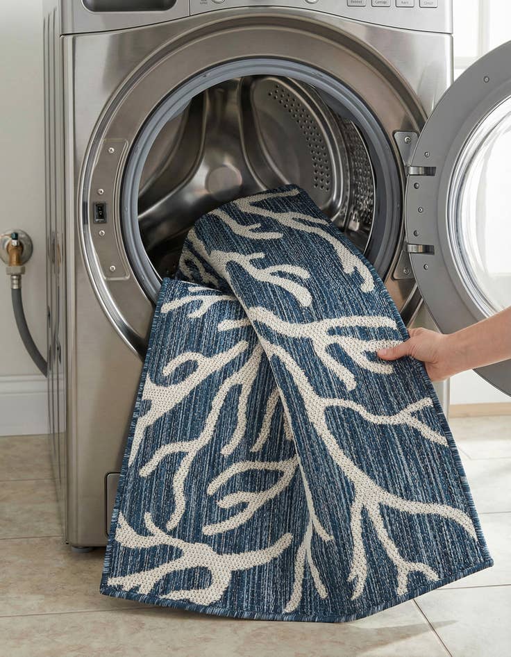 Detail image of  2' x 3'  Washable Coastal Indoor / Outdoor Rug