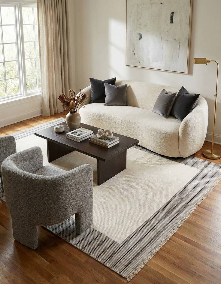 Detail image of 7' 9 x 9' 9  Hand Knotted Darya Wool Rug