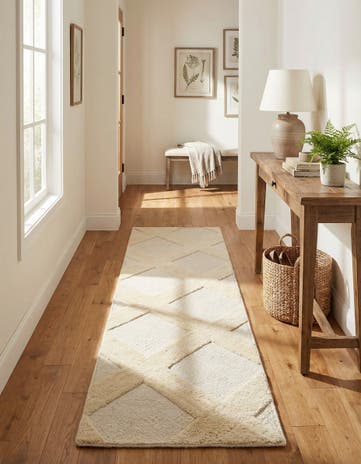 2' x 8' Hand Woven Lattice Wool Runner Rug