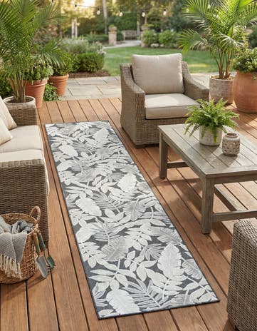 2' 7 x 12' Easy-Clean Botanical Indoor / Outdoor Runner Rug