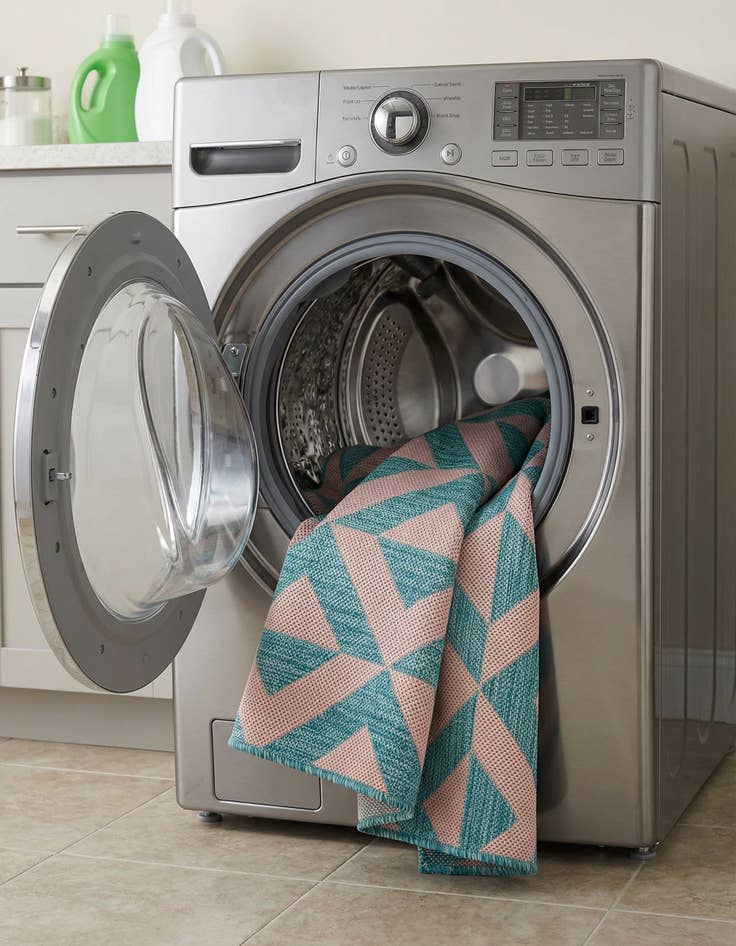 Detail image of 3' x 5' 3  Washable Jill Zarin Napa Indoor / Outdoor Rug