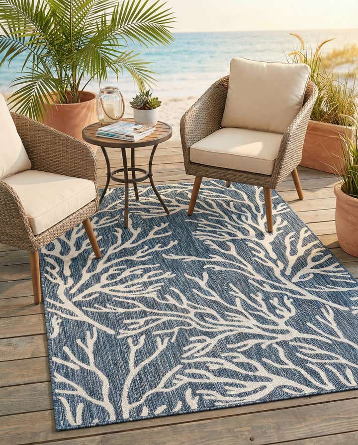 4' x 6' Easy-Clean Coastal Indoor / Outdoor Rug