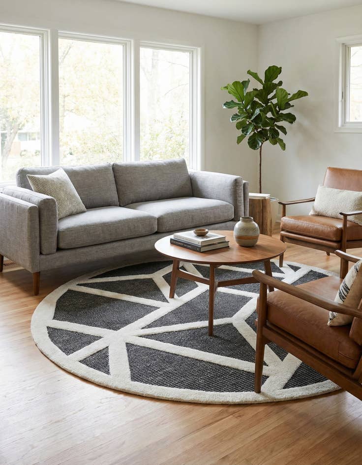 Detail image of 7' 10 x 7' 10 Prismatic Round Rug