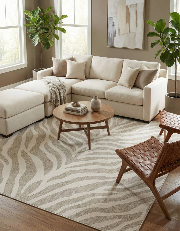 Detail image of  7' 10 x 11'  Washable Safari Indoor / Outdoor Rug