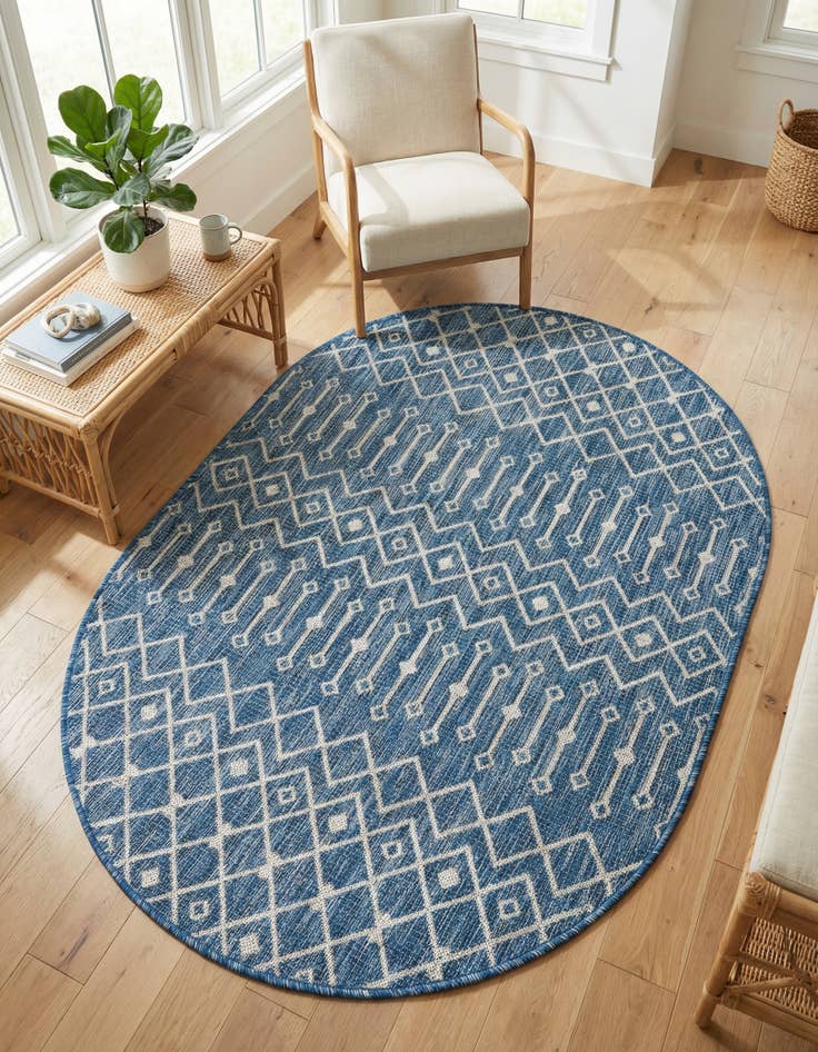 Detail image of 4' x 6'  Washable Trellis Indoor / Outdoor Oval Rug