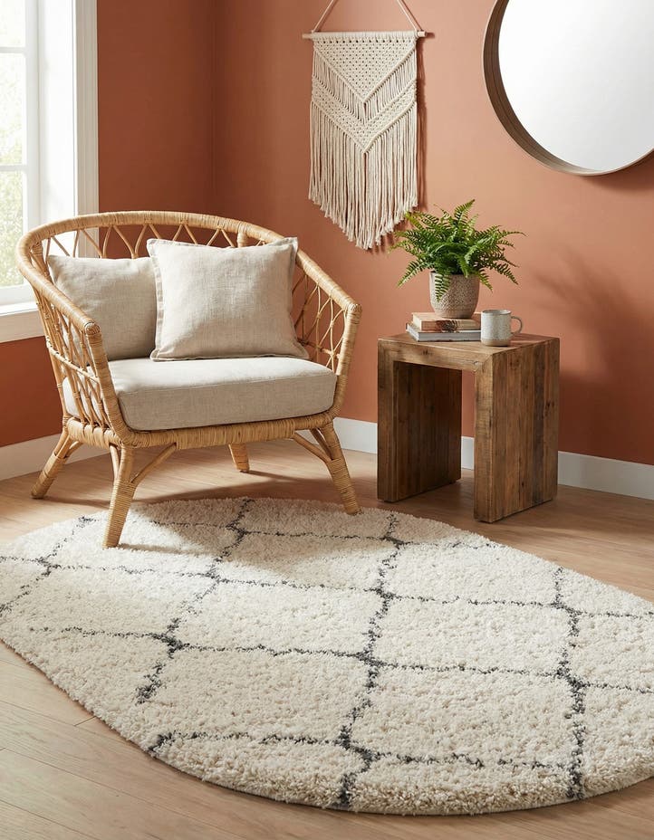 4' x 6' Moroccan Shag Oval Rug