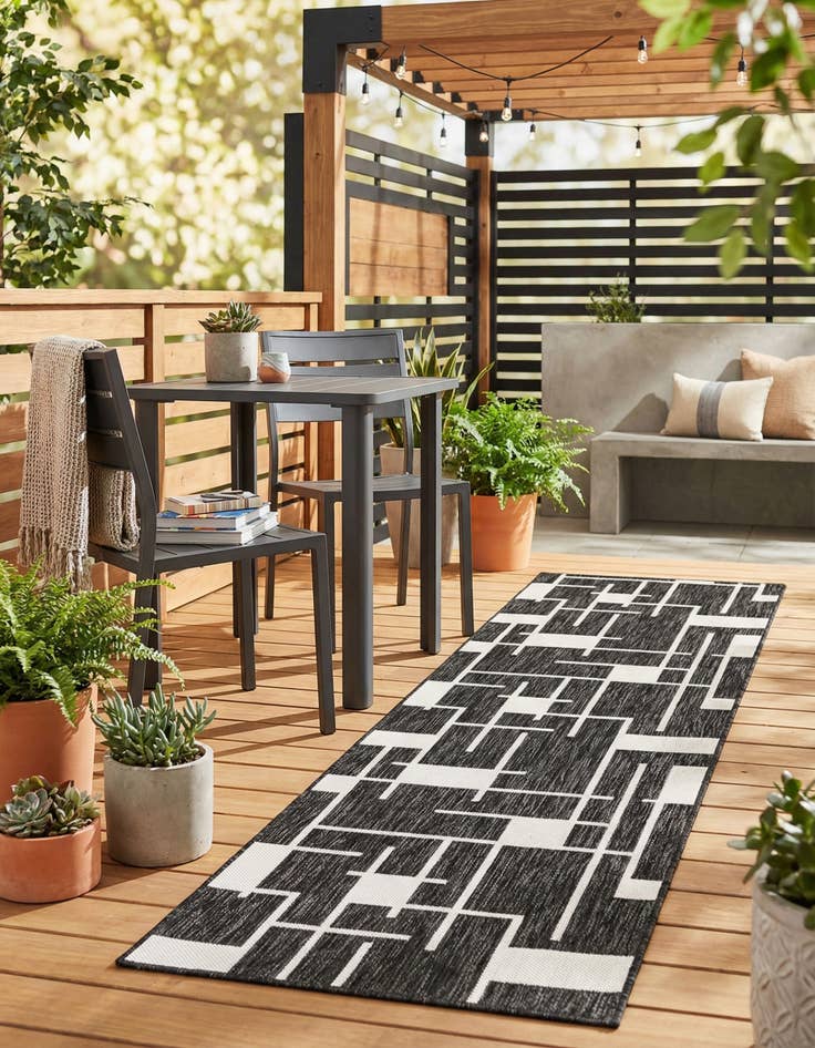 Detail image of 2' x 8'  Washable Modern Indoor / Outdoor Runner Rug