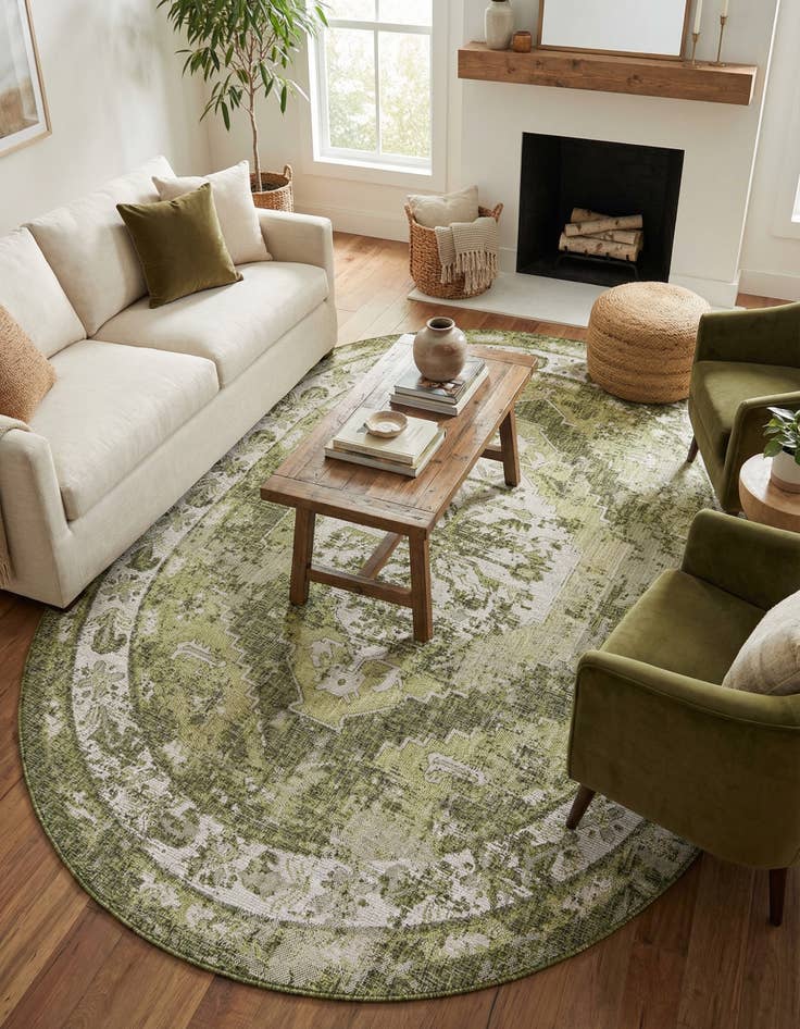 Detail image of 7' 10 x 10'  Washable Traditional Indoor / Outdoor Oval Rug