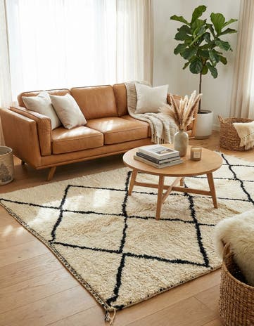 4' 10 x 8' 8 Hand Knotted Moroccan Wool Rug