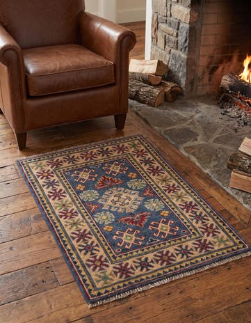 2' x 3' 1 Hand Knotted Kazak Rug