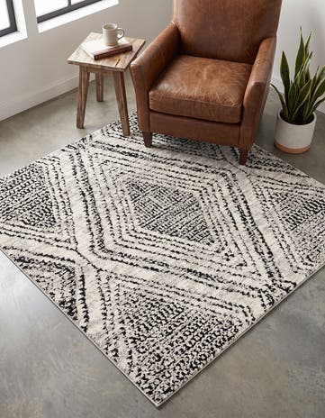 Black and White Tagine Square Rug