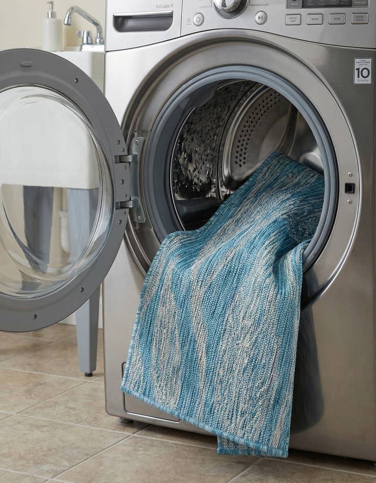 Detail image of 2' x 6'  Washable Botanical Indoor / Outdoor Runner Rug