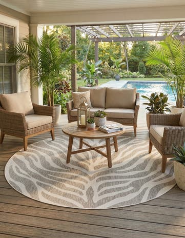 Gray Easy-Clean Safari Indoor / Outdoor Round Rug