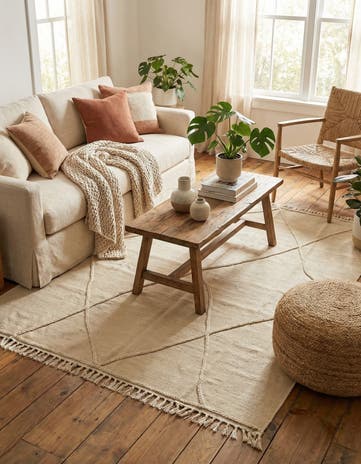 4' 10 x 6' 10 Hand Knotted Moroccan Wool Rug
