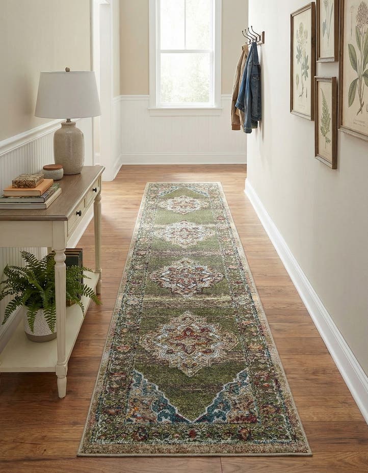 2' 7 x 12' Isabella Runner Rug