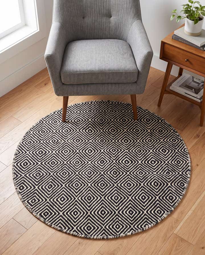 3' 1 x 3' 1 Hand Woven Geo Trellis Flatweave Round Rug