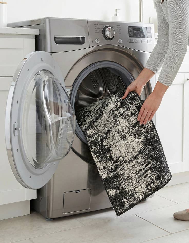 Detail image of  2' x 6'  Washable Modern Indoor / Outdoor Runner Rug