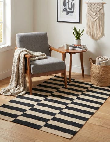 2' 8 x 4' Hand Woven Kilim Modern Wool Rug