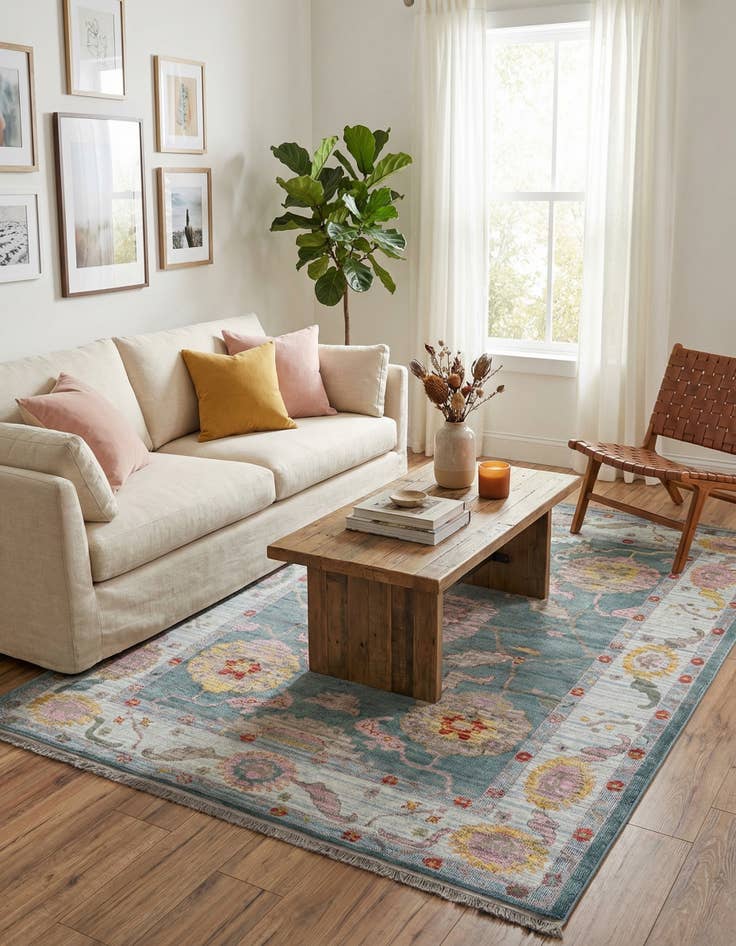 Detail image of 5' 5 x 8' Paragon Rug