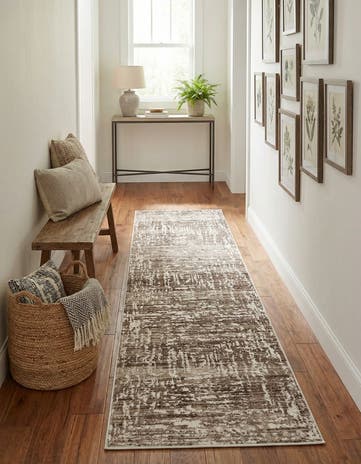 2' 6 x 10' Hermitage Runner Rug