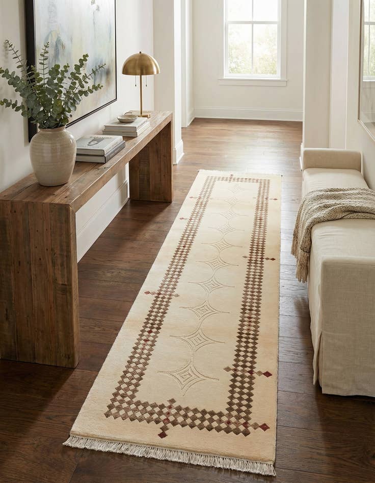 Detail image of  2' 8 x 9' 9  Hand Knotted Darya Wool Runner Rug