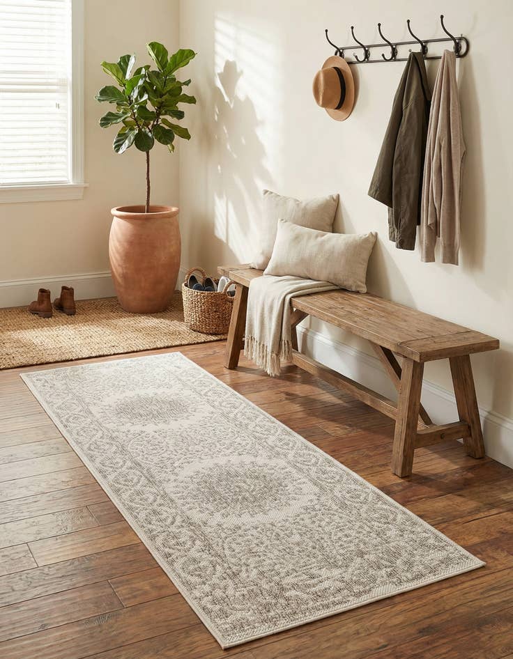 Detail image of 2' x 6' Easy-Clean Traditional Indoor / Outdoor Runner Rug